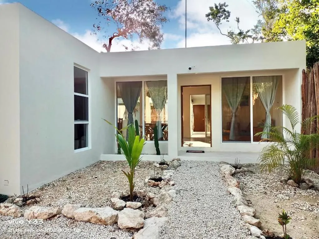 Villa Kuxtah, Beautiful Bungalow With Private Pool Τουλούμ